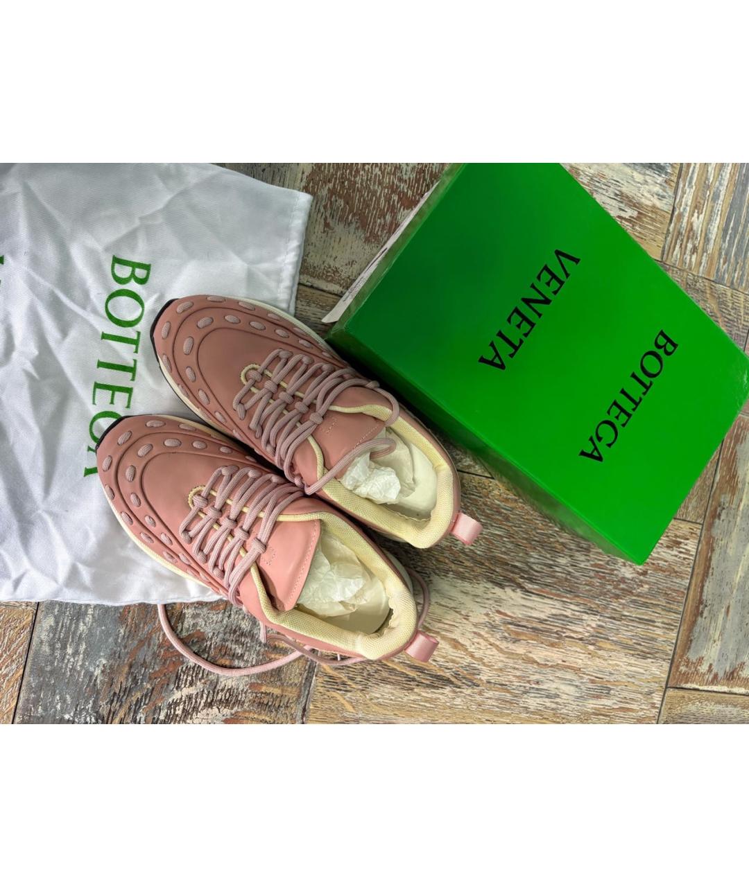 BOTTEGA VENETA Розовые кожаные кроссовки, фото 2