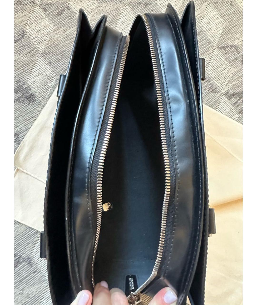LOUIS VUITTON Черная кожаная сумка с короткими ручками, фото 7
