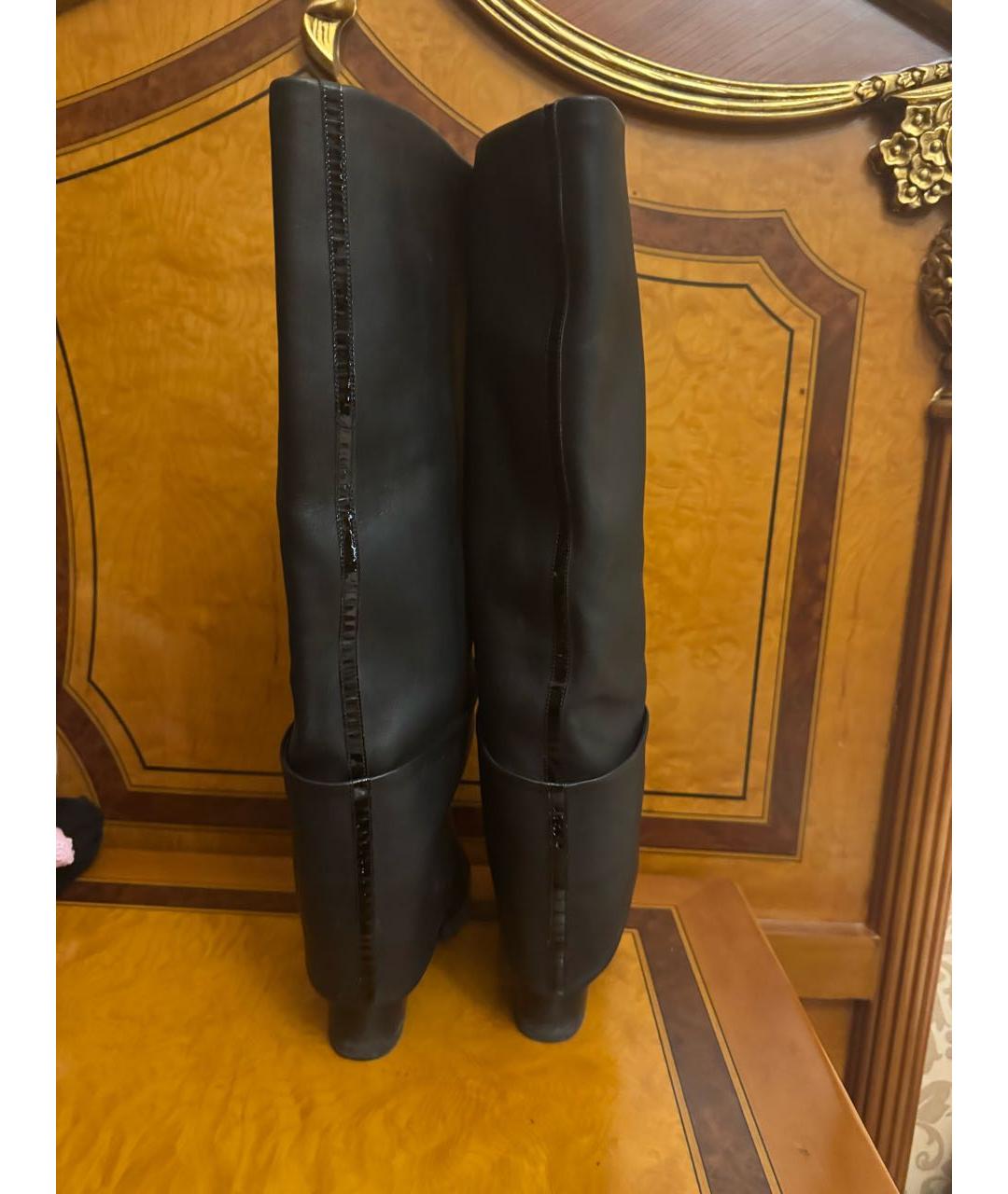 CHANEL Черные кожаные сапоги, фото 3