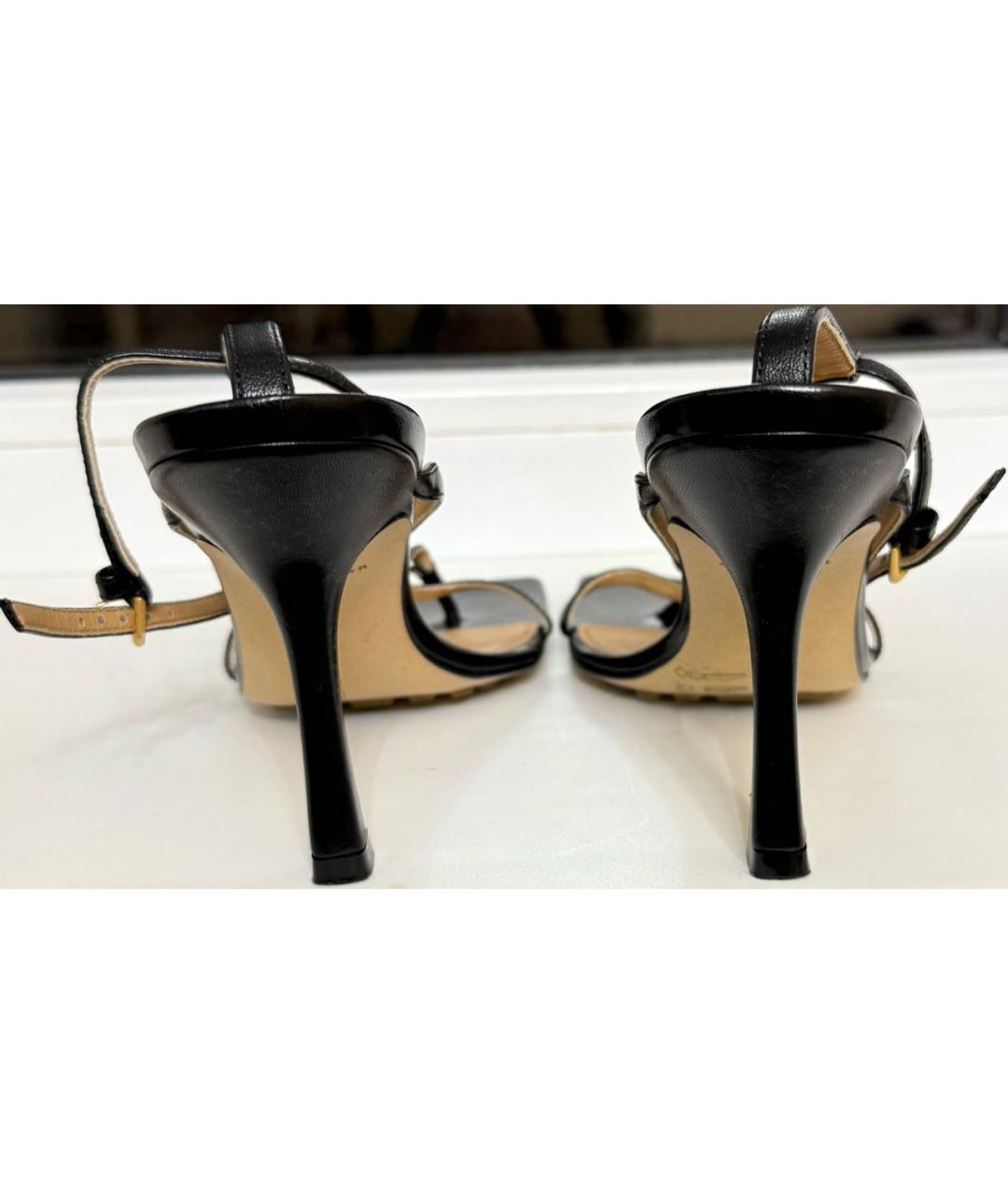 BOTTEGA VENETA Черные кожаные босоножки, фото 4