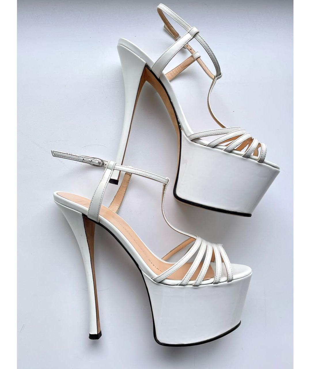 GIUSEPPE ZANOTTI DESIGN Белые босоножки из лакированной кожи, фото 8