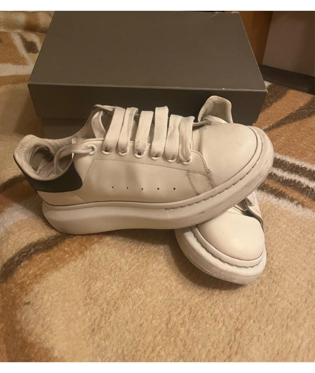 ALEXANDER MCQUEEN Белые кожаные низкие кроссовки / кеды, фото 2