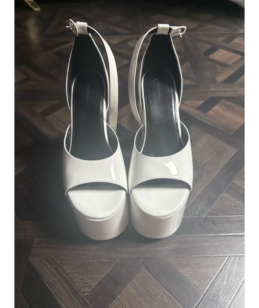 BALENCIAGA Белые кожаные туфли, фото 2