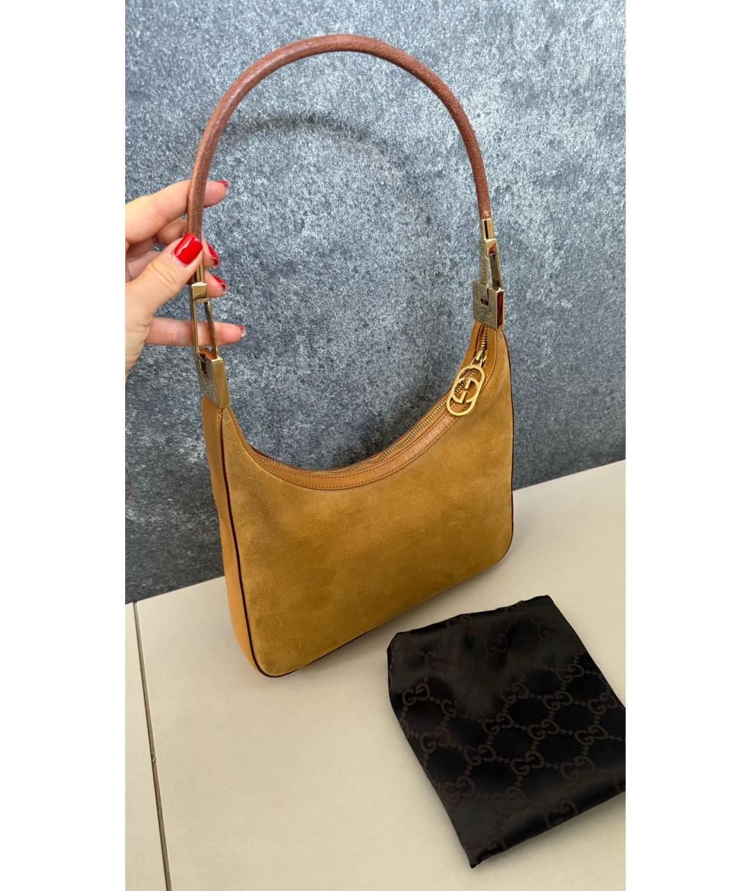 GUCCI Горчичная замшевая сумка с короткими ручками, фото 6