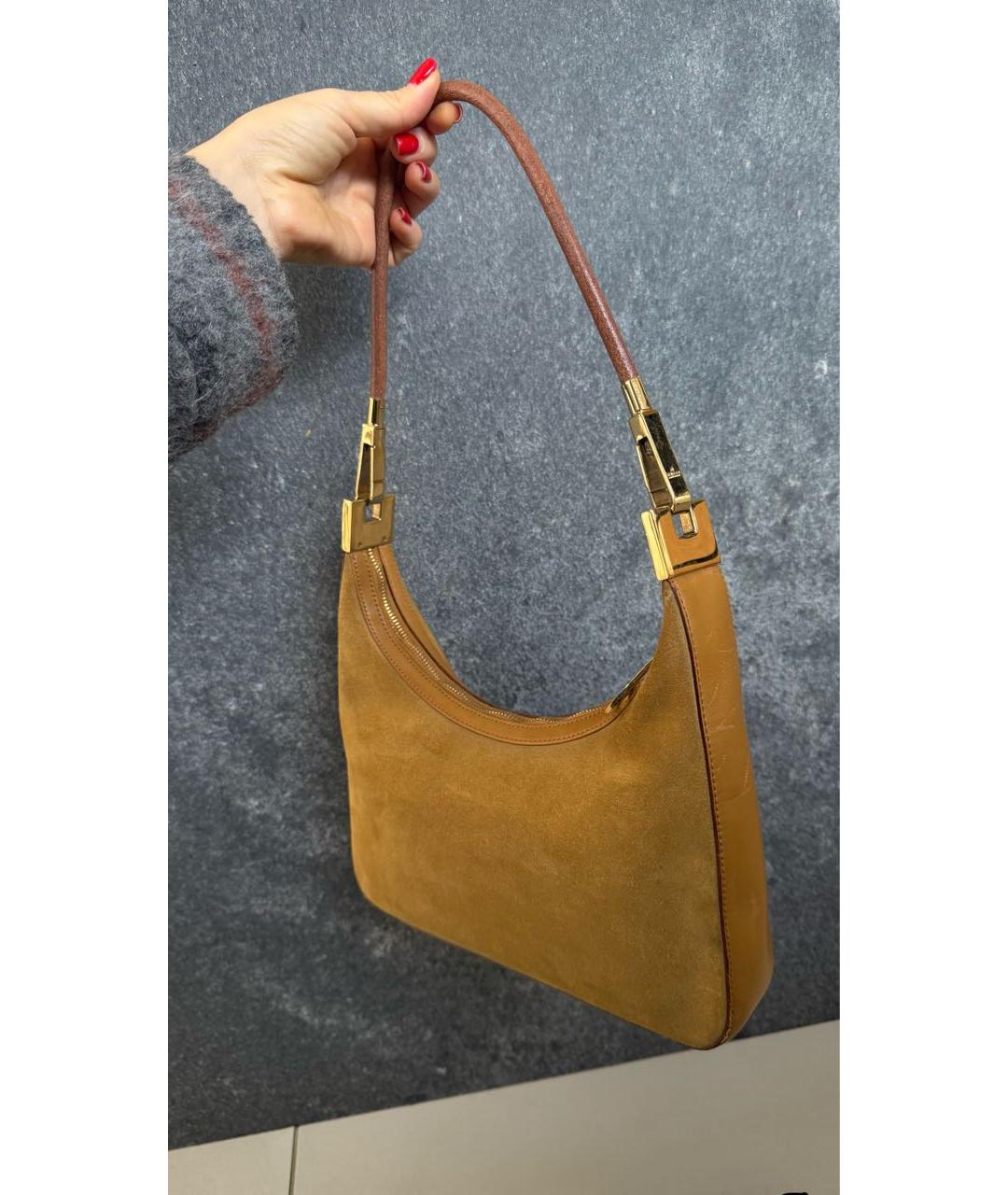 GUCCI Горчичная замшевая сумка с короткими ручками, фото 4