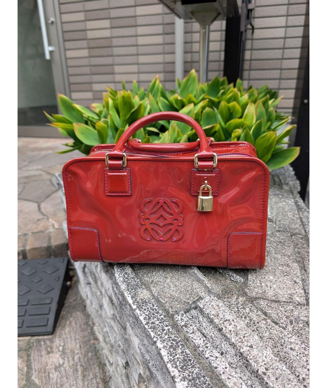 LOEWE Коралловая сумка с короткими ручками из лакированной кожи, фото 10