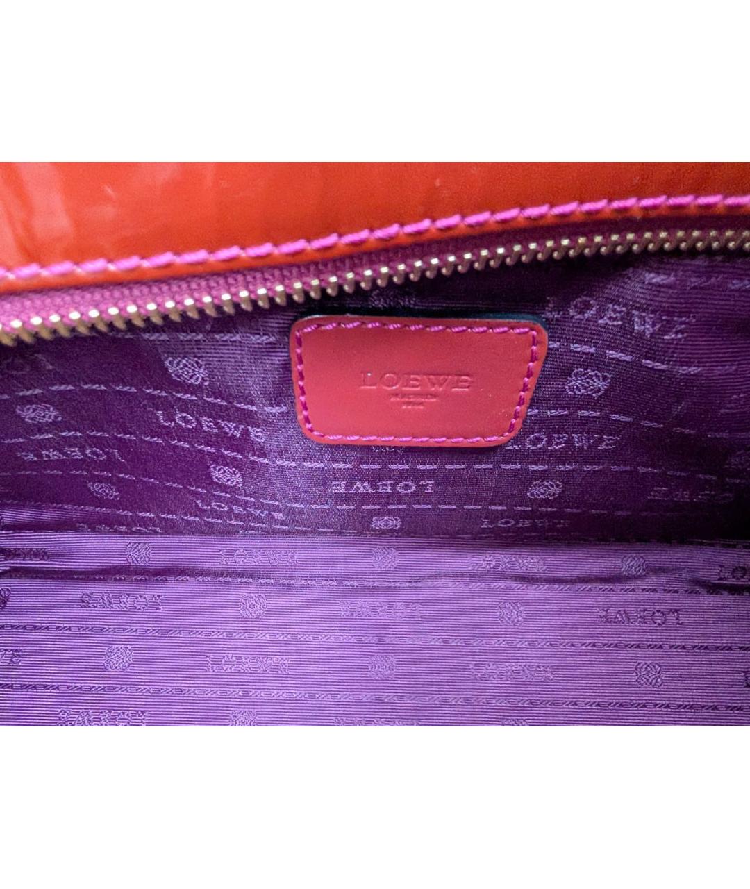 LOEWE Коралловая сумка с короткими ручками из лакированной кожи, фото 6