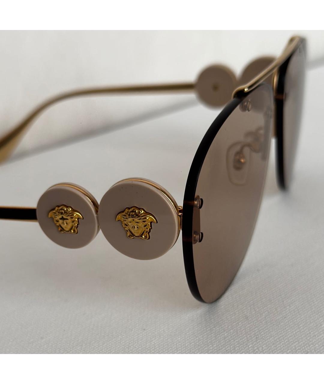 VERSACE Бежевые металлические солнцезащитные очки, фото 3
