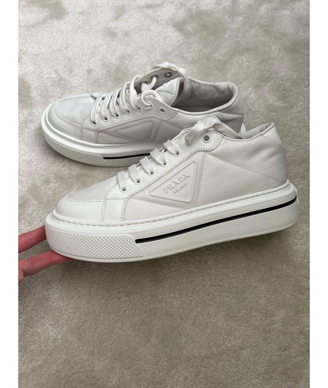 PRADA Белые кожаные кроссовки, фото 2