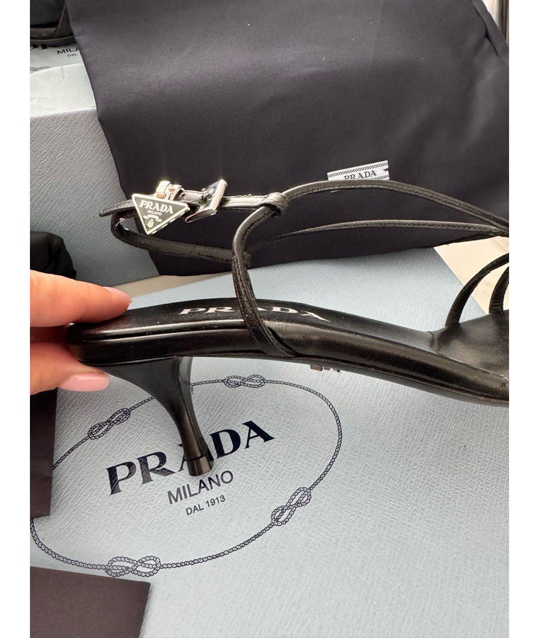 PRADA Черные кожаные босоножки, фото 5
