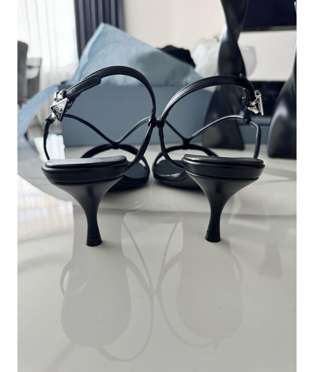PRADA Черные кожаные босоножки, фото 4