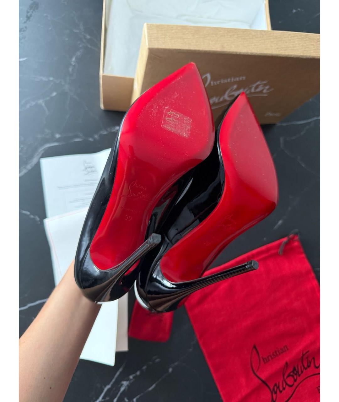 CHRISTIAN LOUBOUTIN Черные туфли из лакированной кожи, фото 4