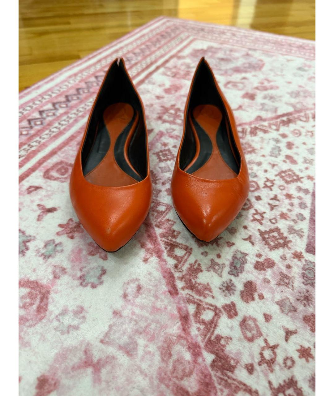 ALEXANDER MCQUEEN Оранжевое кожаные балетки, фото 6