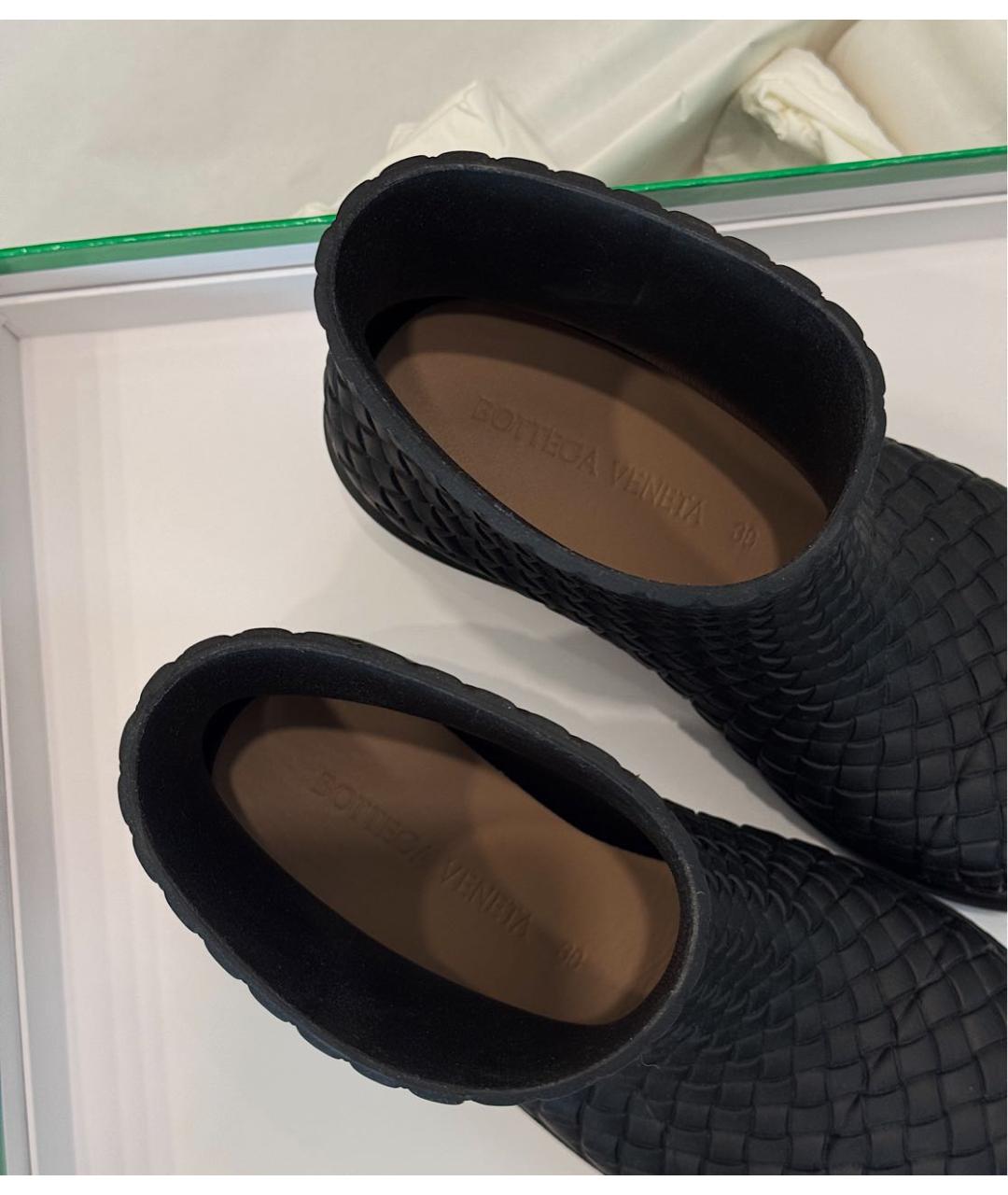 BOTTEGA VENETA Черные резиновые ботинки, фото 8