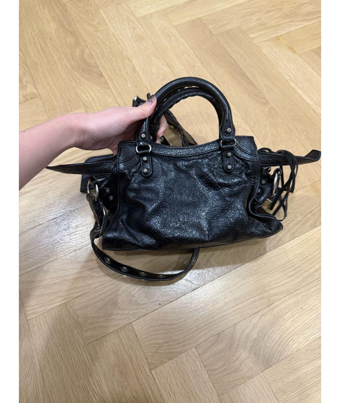 BALENCIAGA Черная кожаная сумка через плечо, фото 3