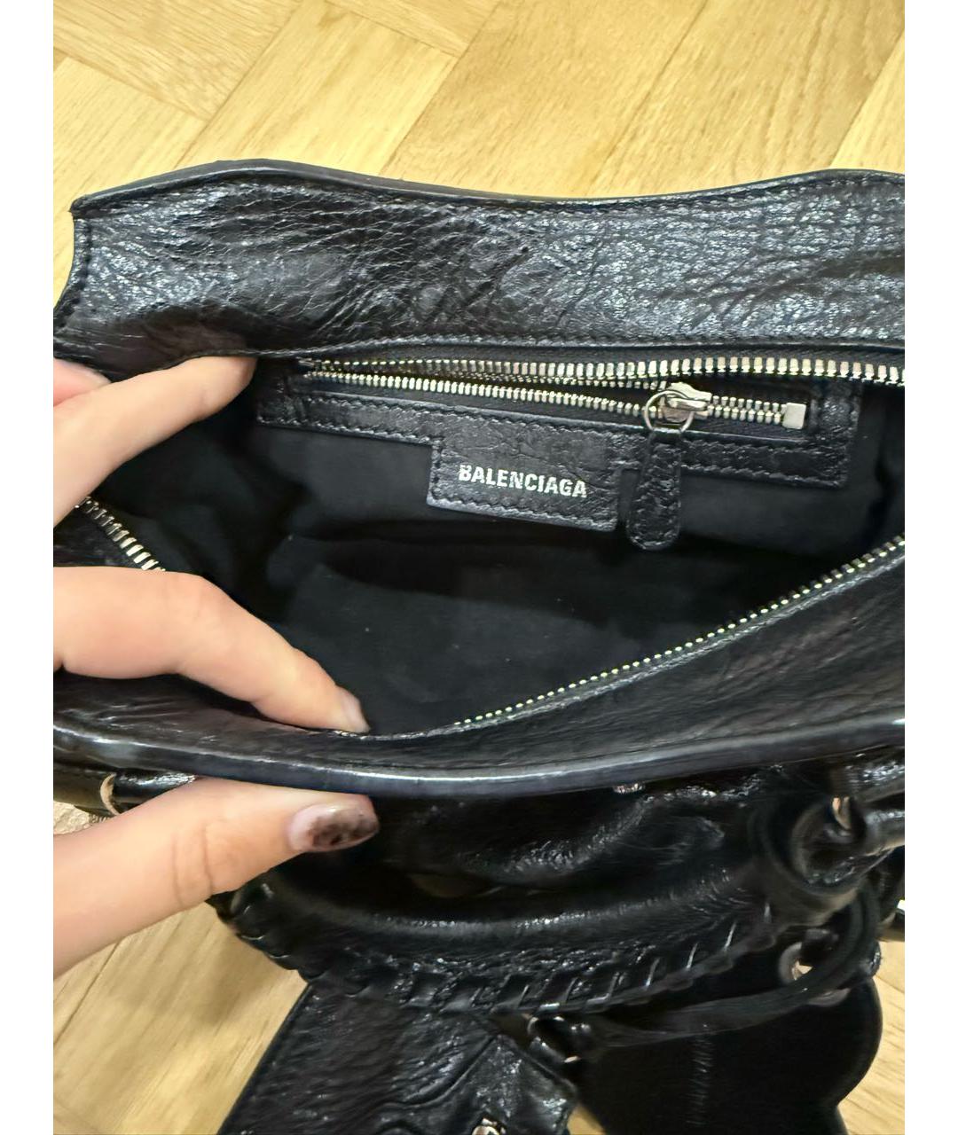 BALENCIAGA Черная кожаная сумка через плечо, фото 4