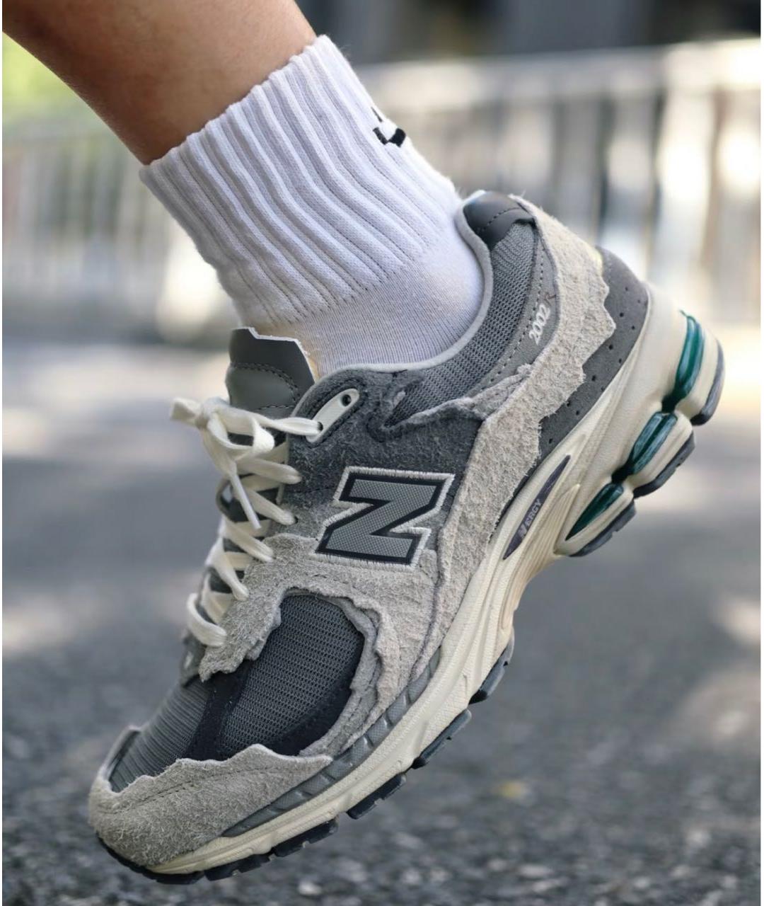 NEW BALANCE Серые замшевые низкие кроссовки / кеды, фото 2