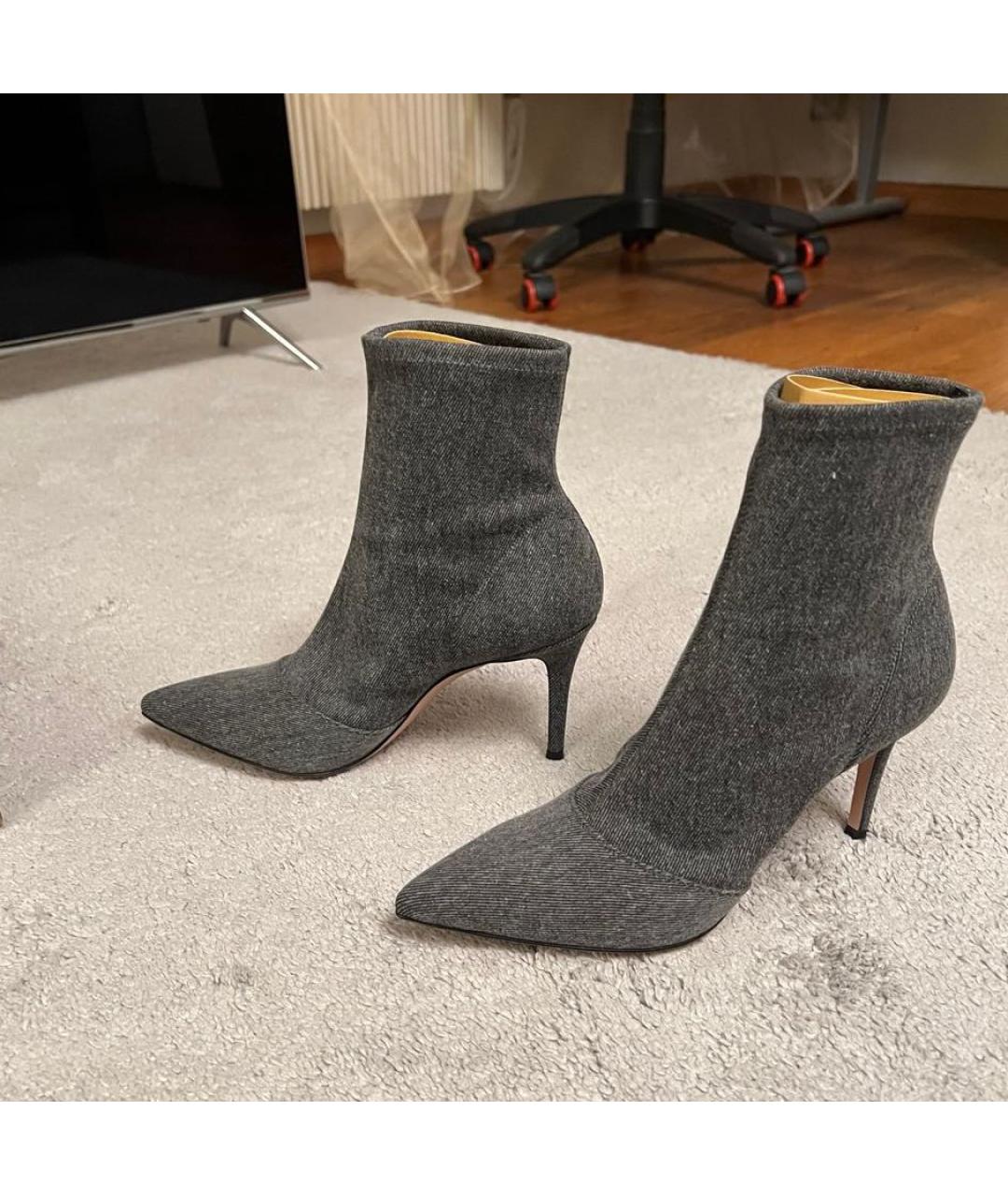 GIANVITO ROSSI Серые текстильные ботильоны, фото 3