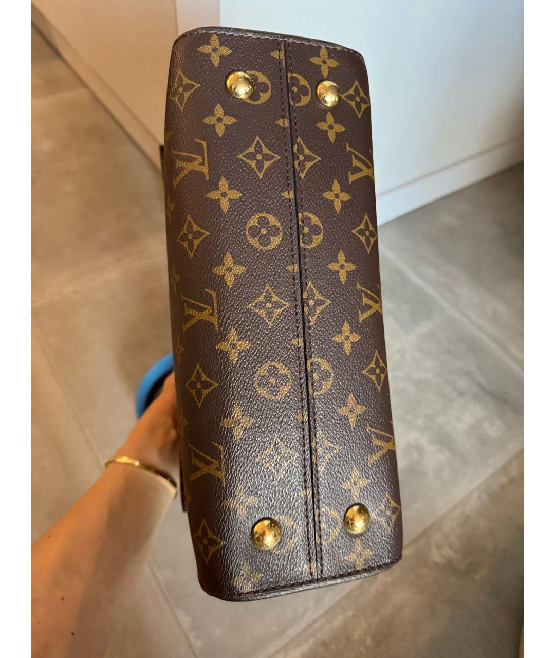 LOUIS VUITTON Коричневая кожаная сумка с короткими ручками, фото 3