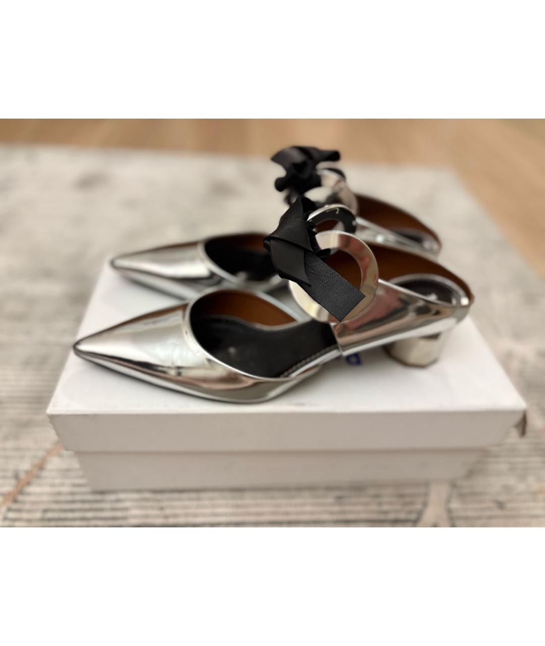 PROENZA SCHOULER Серебряные лодочки на низком каблуке из лакированной кожи, фото 8