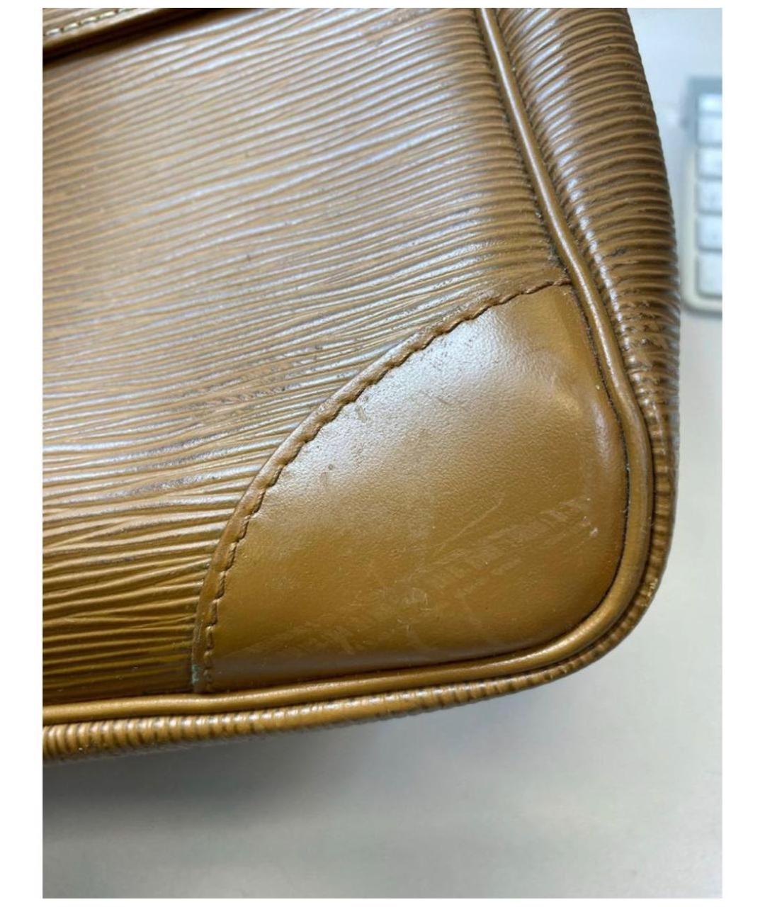 LOUIS VUITTON Коричневая кожаная сумка с короткими ручками, фото 8