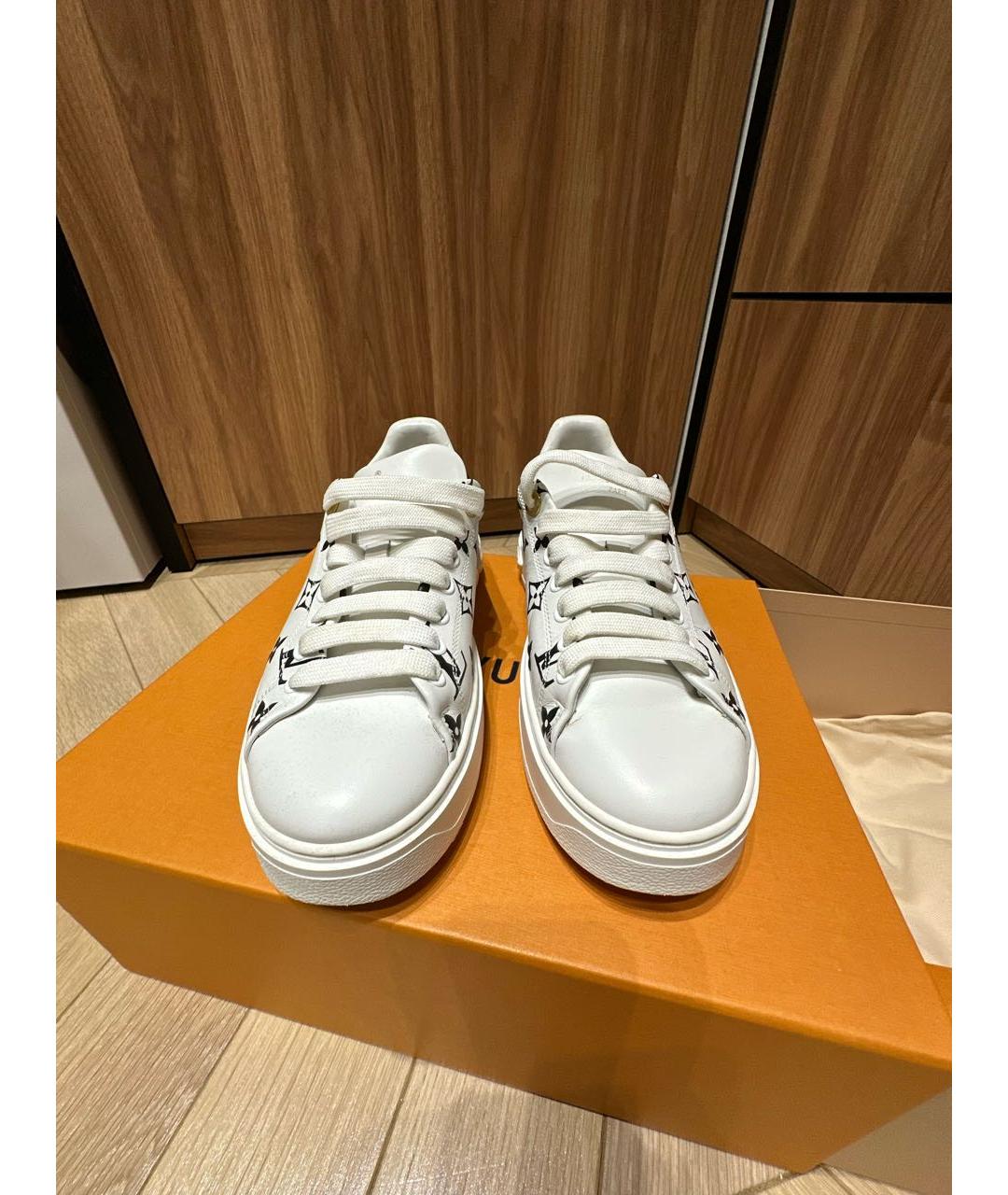 LOUIS VUITTON Белые кожаные кеды, фото 2