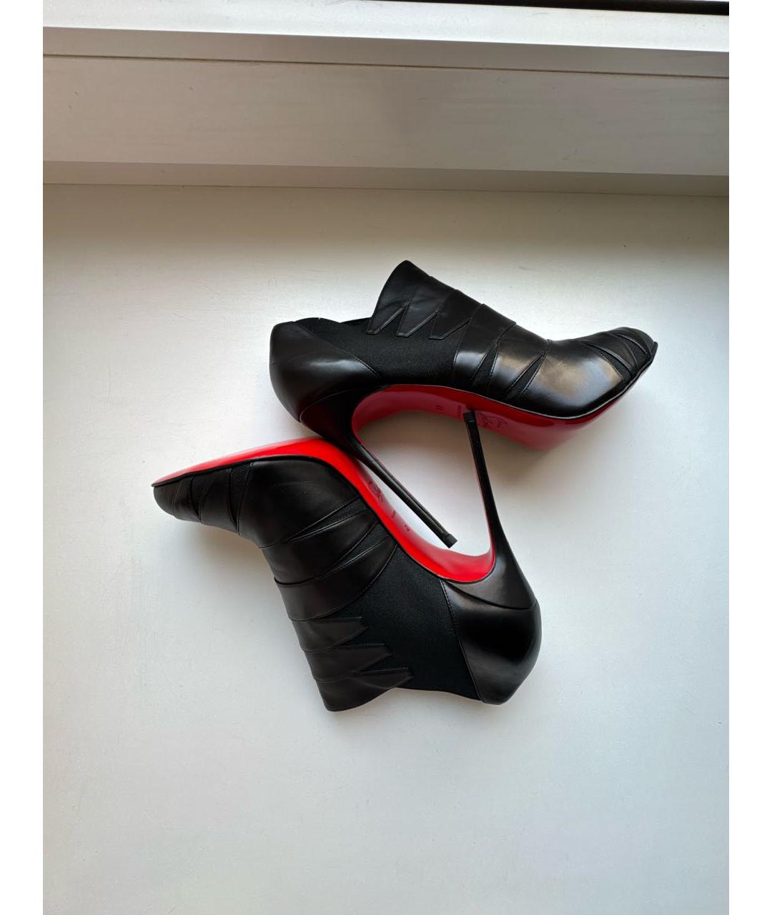 CHRISTIAN LOUBOUTIN Черные кожаные ботильоны, фото 6