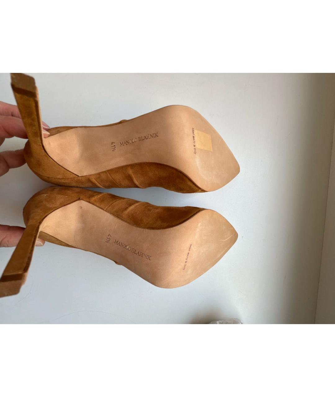 MANOLO BLAHNIK Коричневые замшевые туфли, фото 5