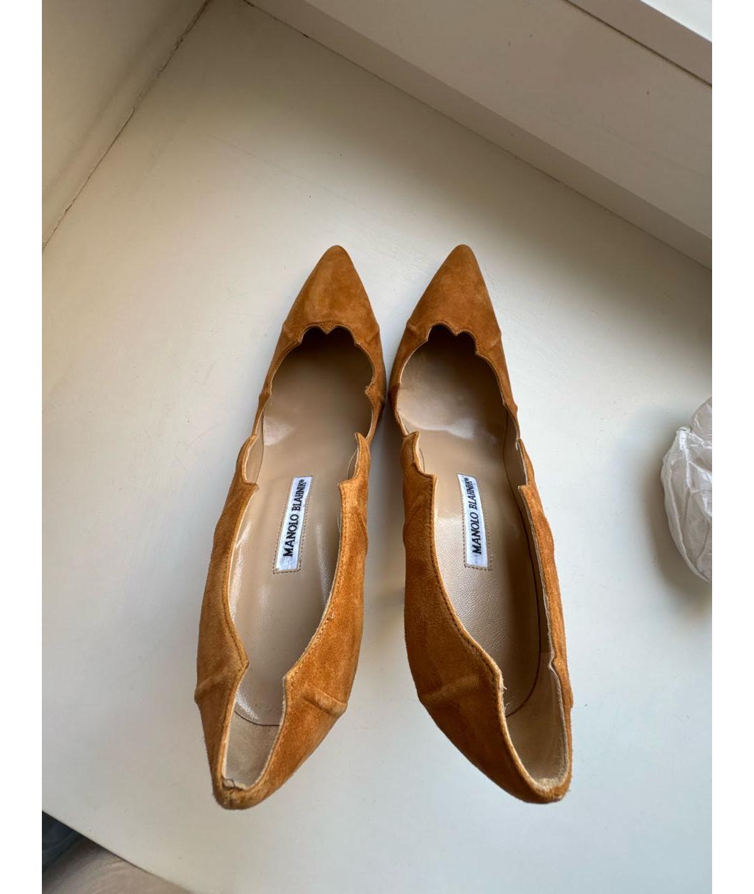 MANOLO BLAHNIK Коричневые замшевые туфли, фото 3