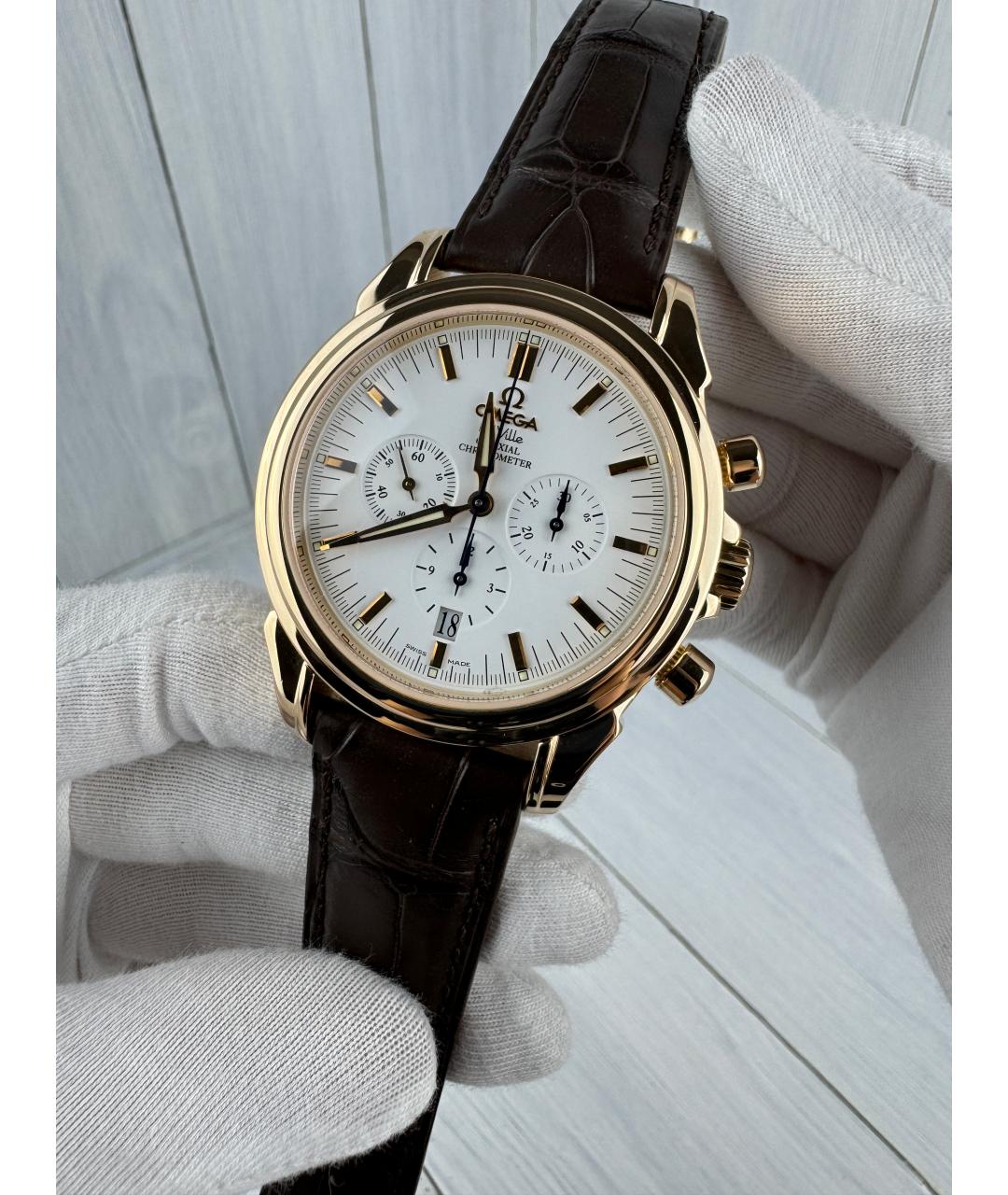 OMEGA Белые часы из розового золота, фото 3