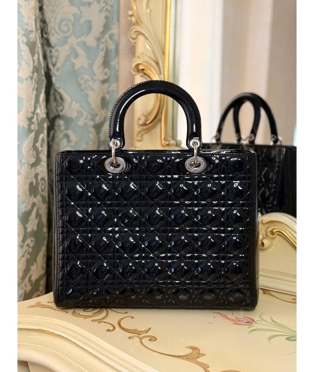 CHRISTIAN DIOR Черная сумка с короткими ручками из лакированной кожи, фото 3