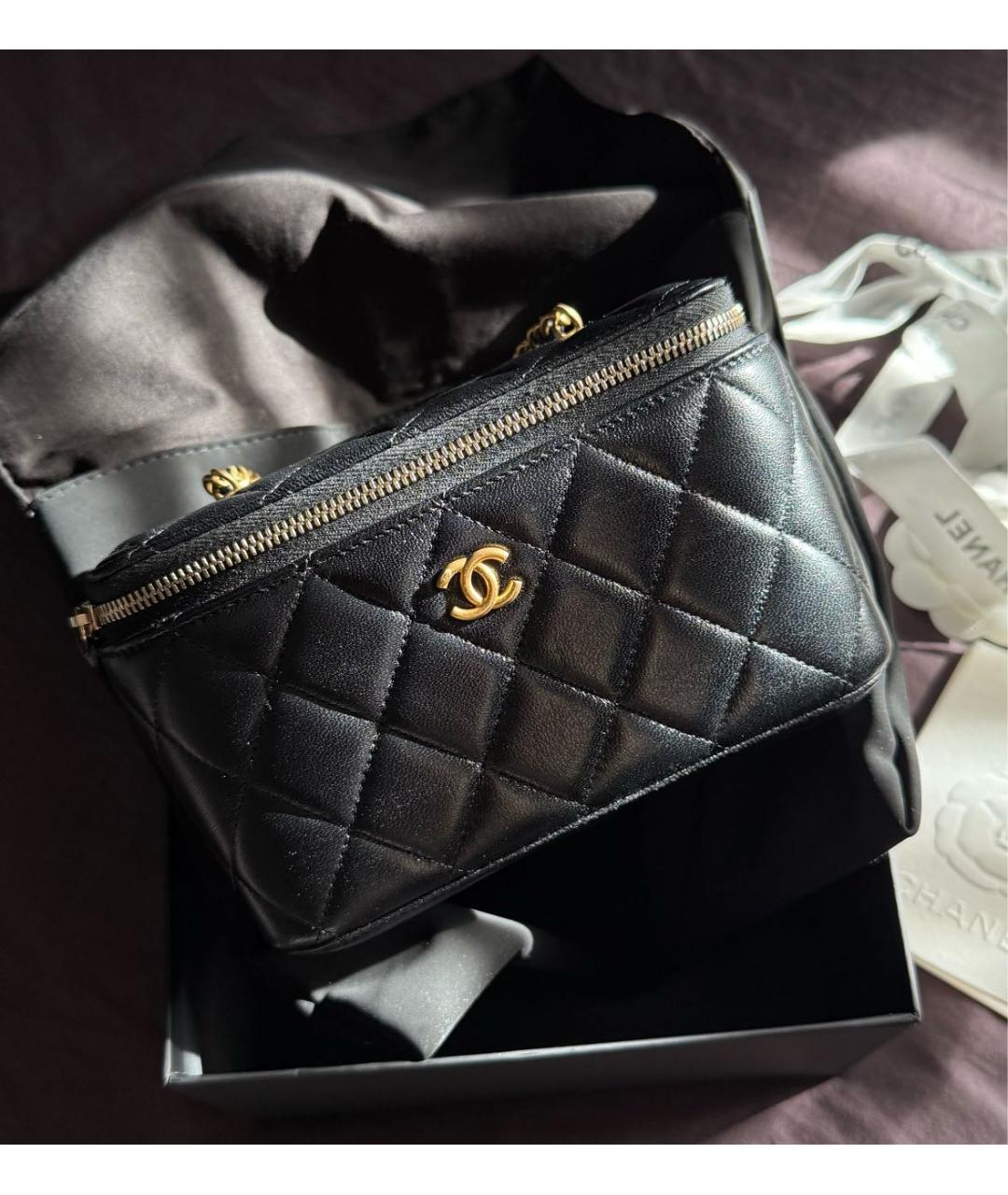 CHANEL Черная сумка через плечо из экзотической кожи, фото 4