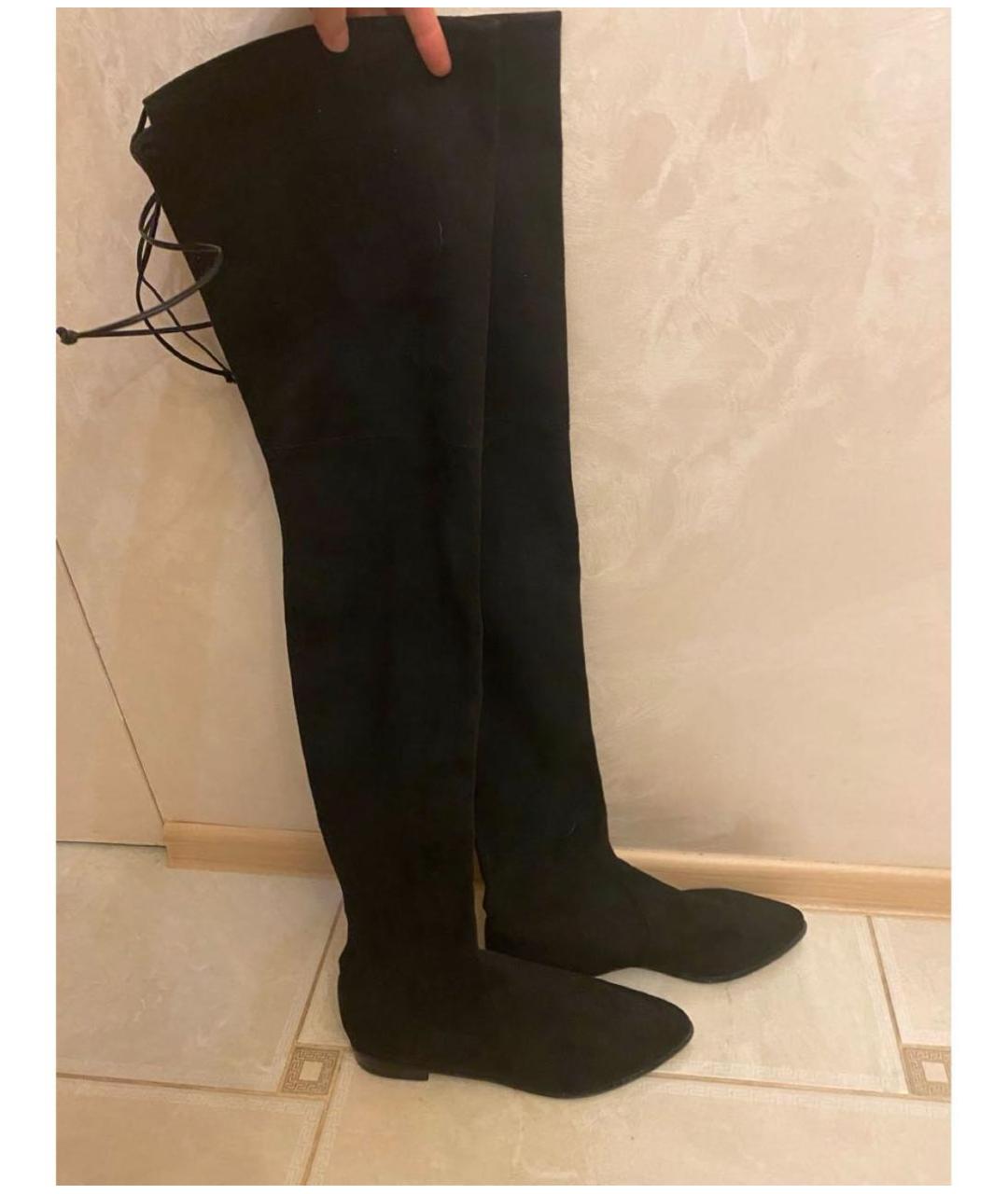 STUART WEITZMAN Черные замшевые ботфорты, фото 5