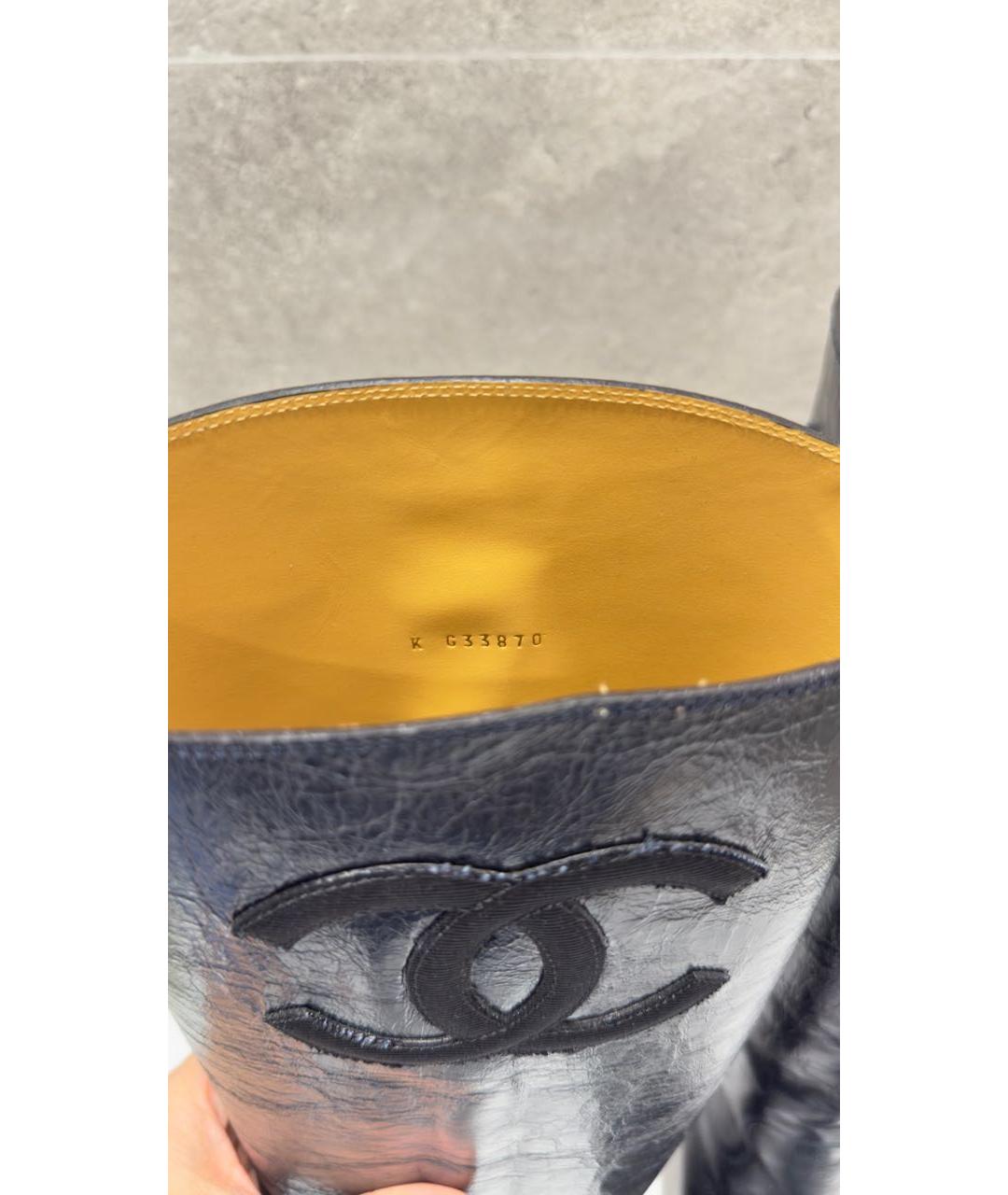 CHANEL Темно-синие кожаные сапоги, фото 6