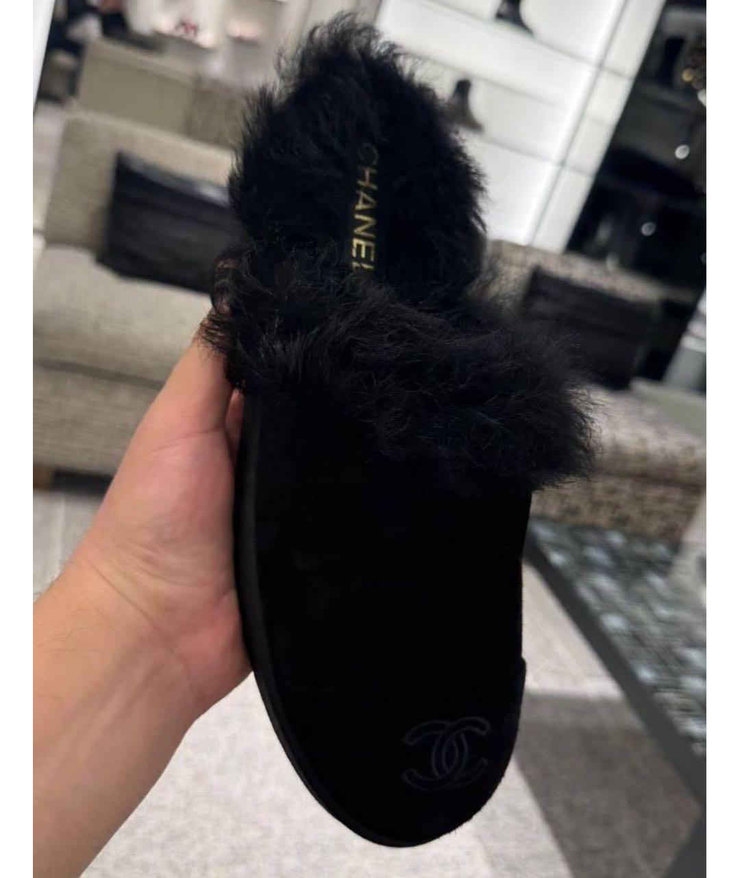 CHANEL Черные замшевые мюли, фото 3