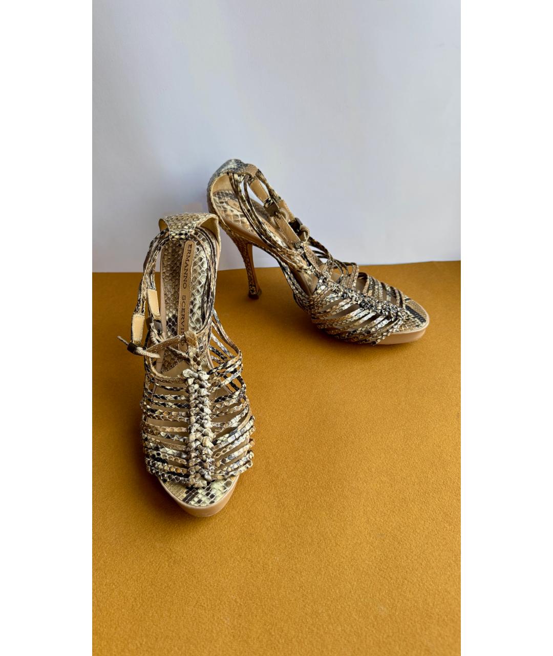 ERMANNO SCERVINO Бежевые босоножки из экзотической кожи, фото 7