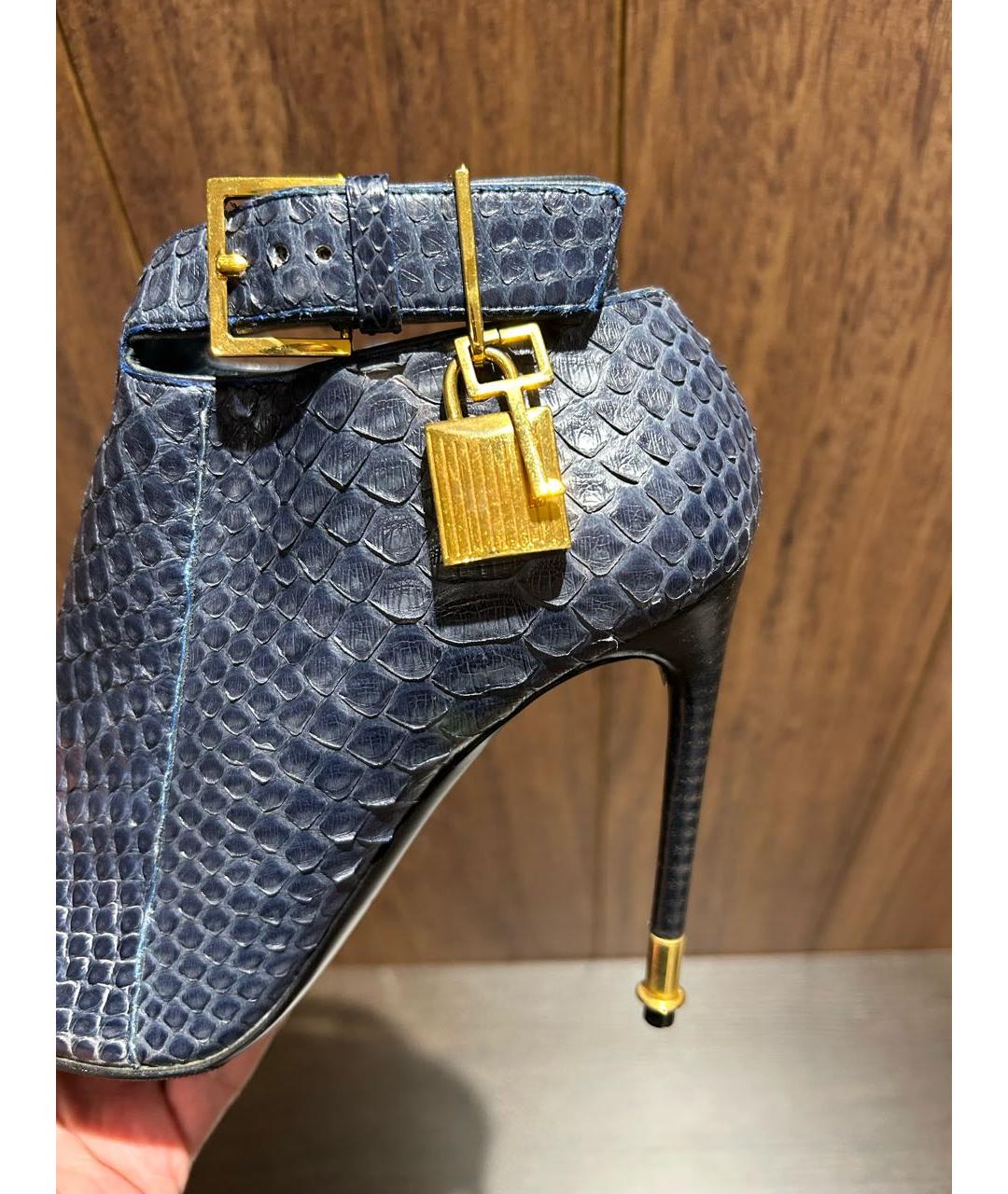 TOM FORD Синие ботильоны из экзотической кожи, фото 4