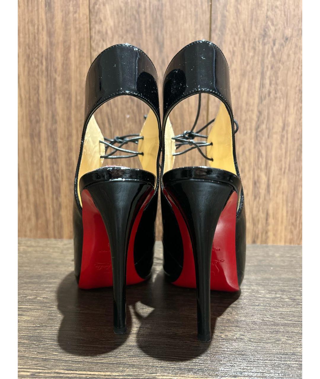 CHRISTIAN LOUBOUTIN Черные туфли из лакированной кожи, фото 4