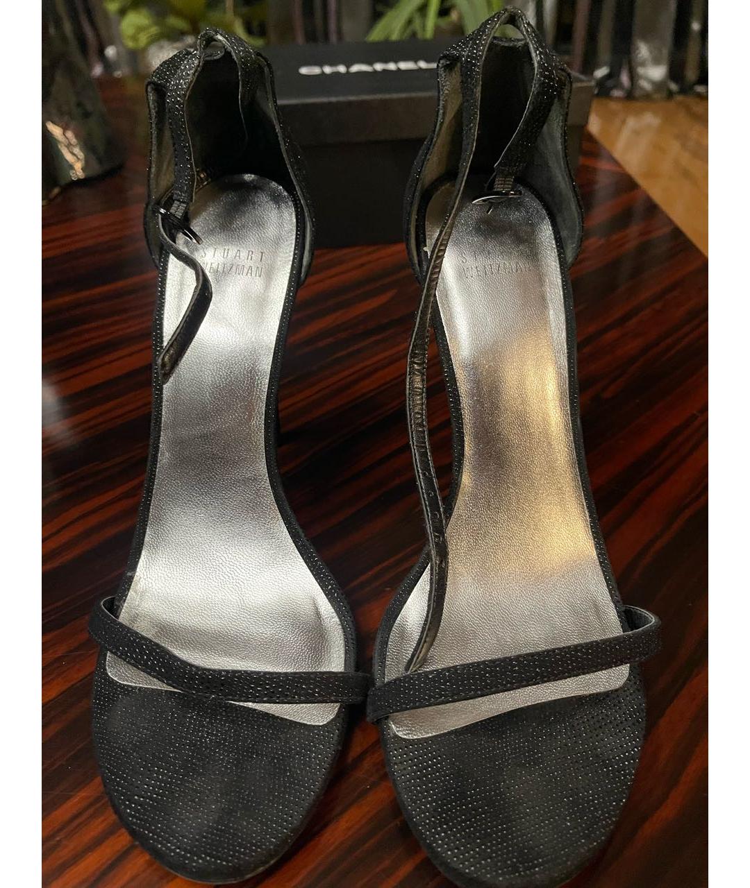 STUART WEITZMAN Черные нубуковые босоножки, фото 2