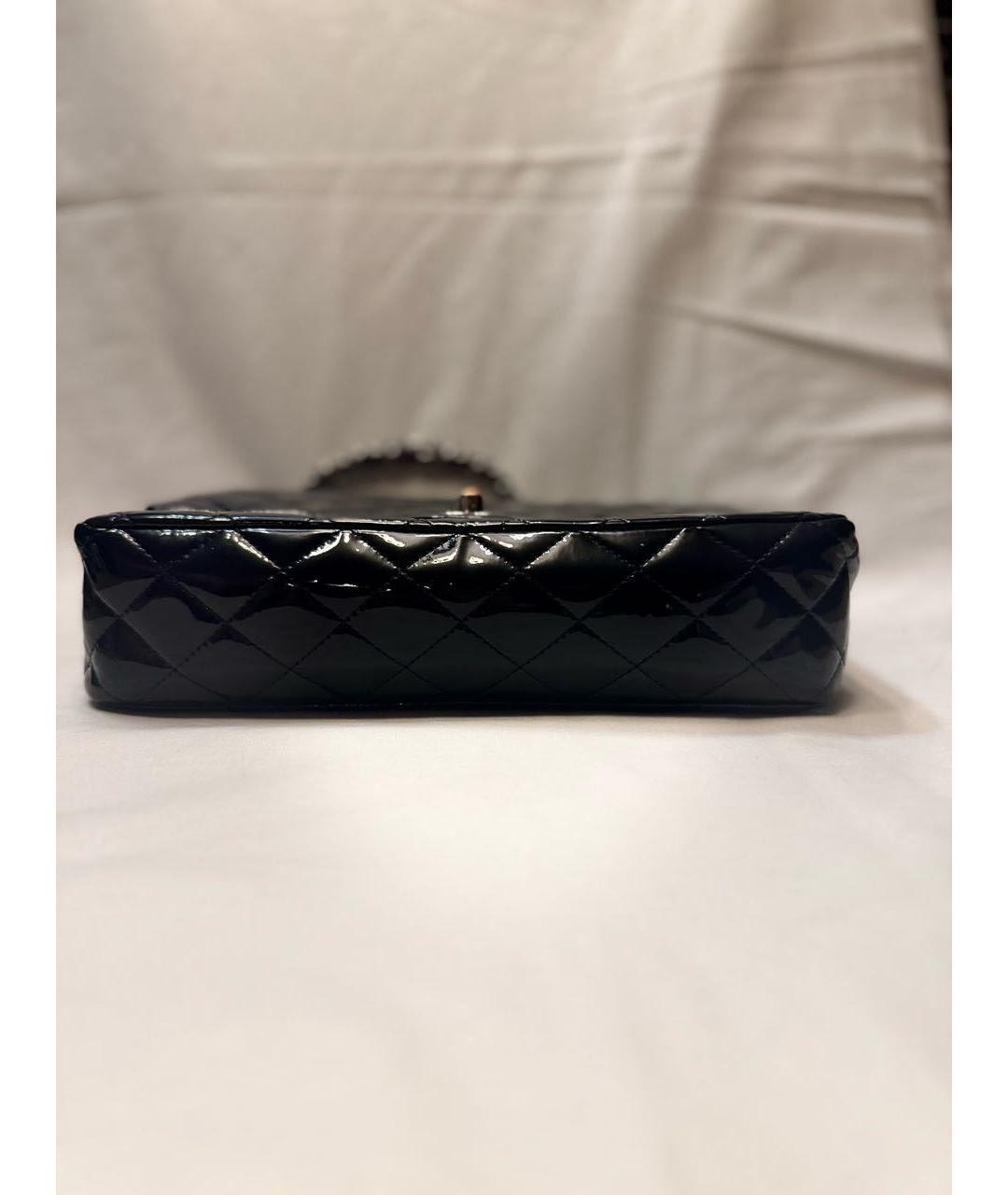 CHANEL Темно-синяя сумка через плечо из лакированной кожи, фото 5