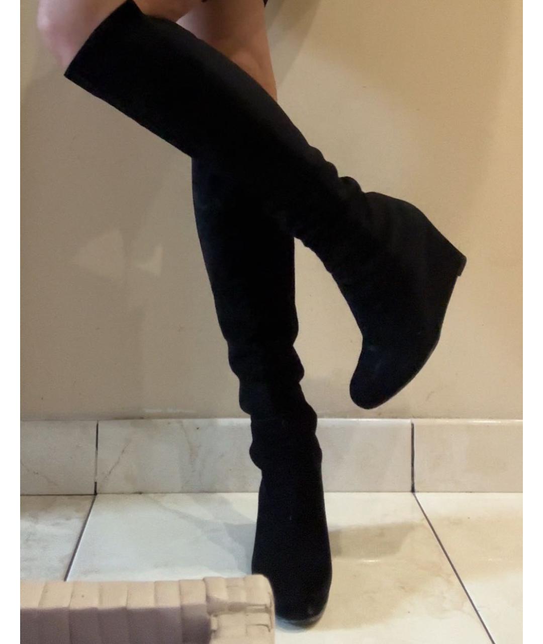 STUART WEITZMAN Черные замшевые сапоги, фото 8