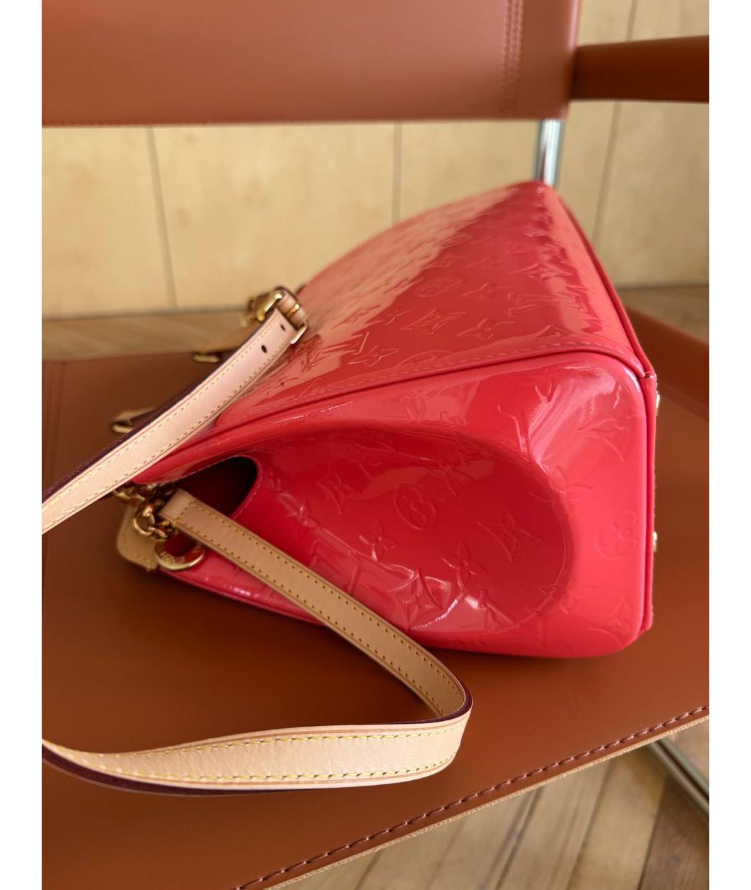 LOUIS VUITTON Коралловая сумка с короткими ручками из лакированной кожи, фото 4