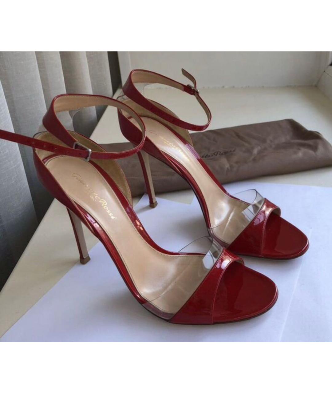 GIANVITO ROSSI Красные босоножки из лакированной кожи, фото 9