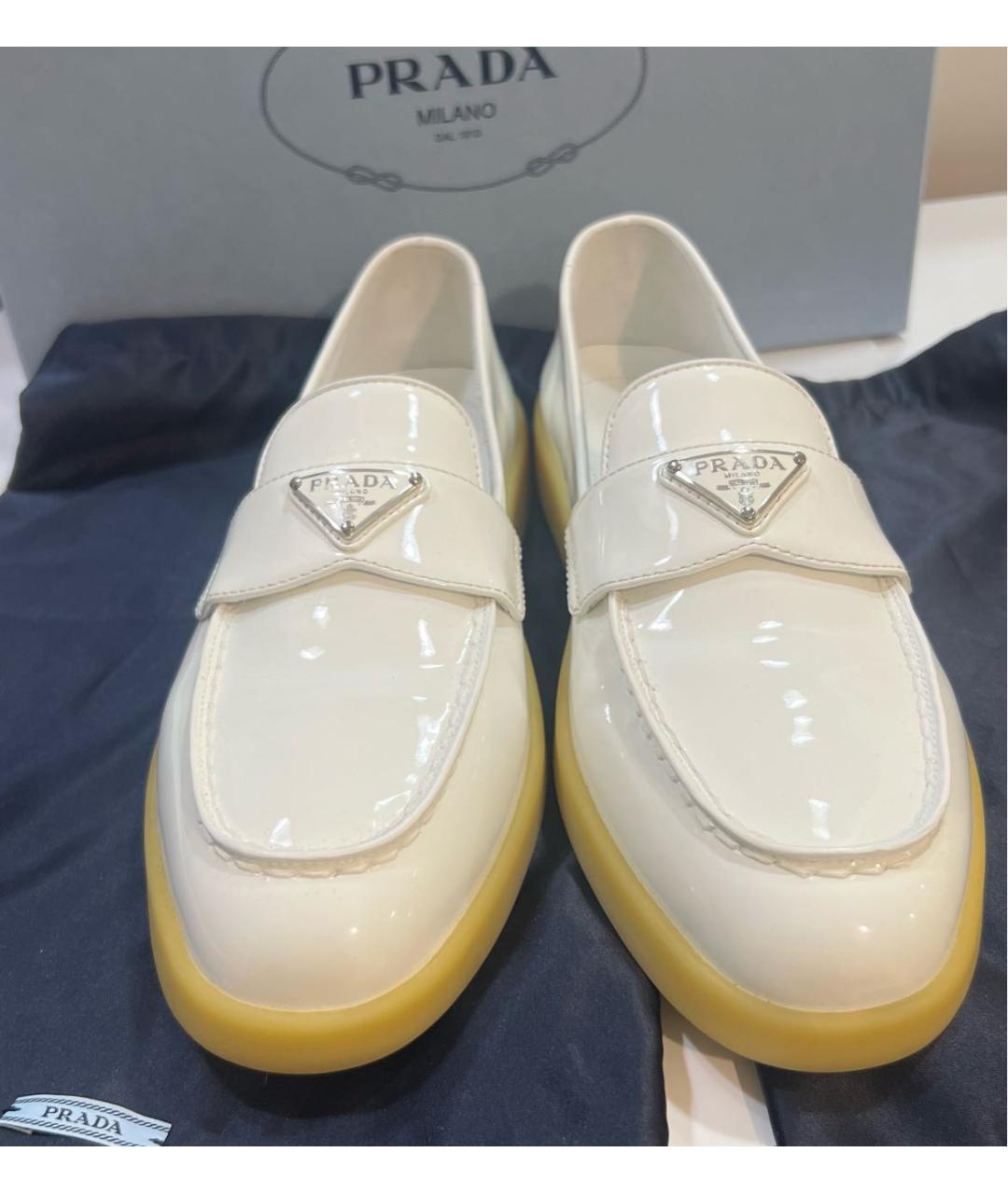 PRADA Белые лоферы, фото 2