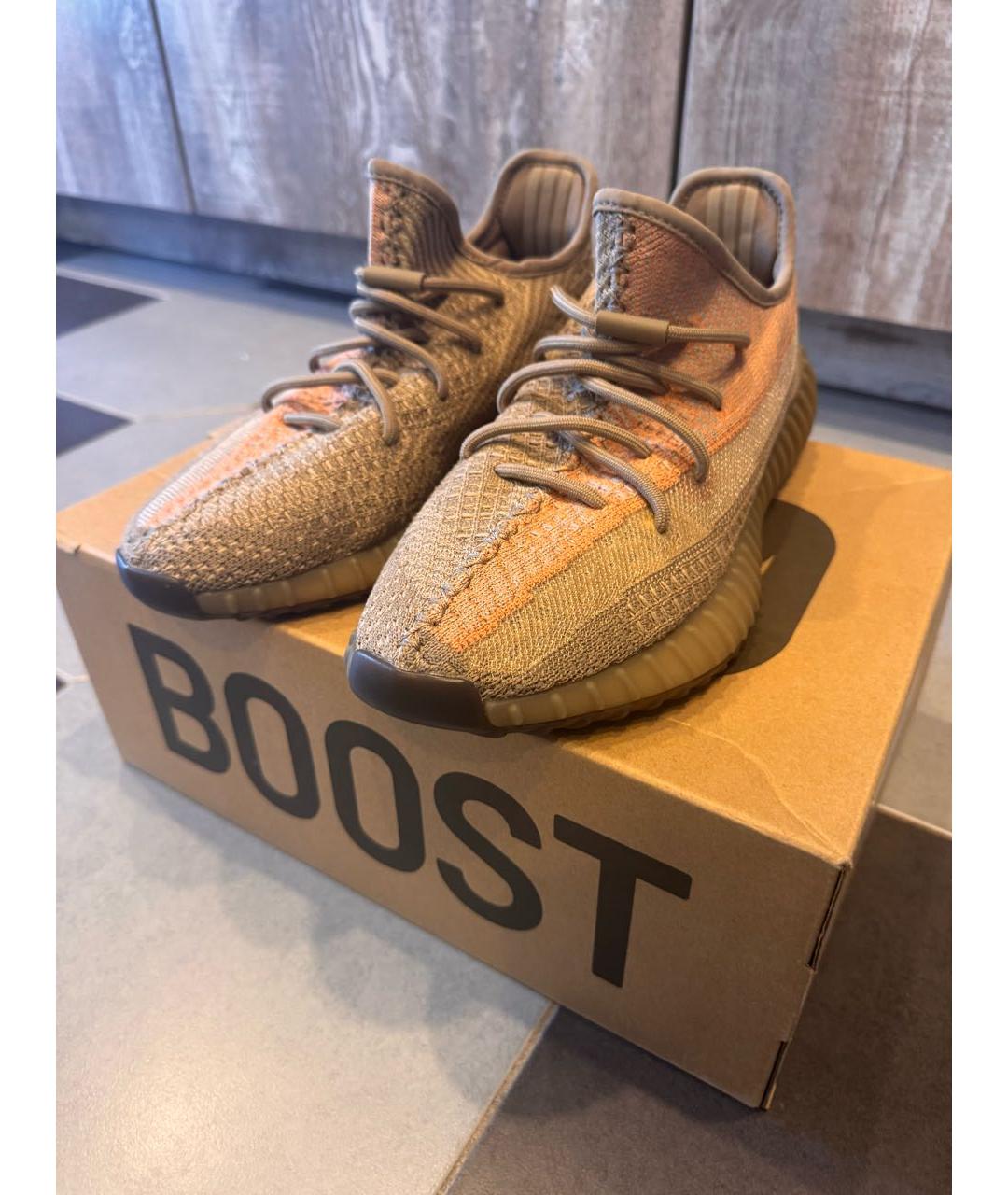 ADIDAS YEEZY Бежевые текстильные кроссовки, фото 2