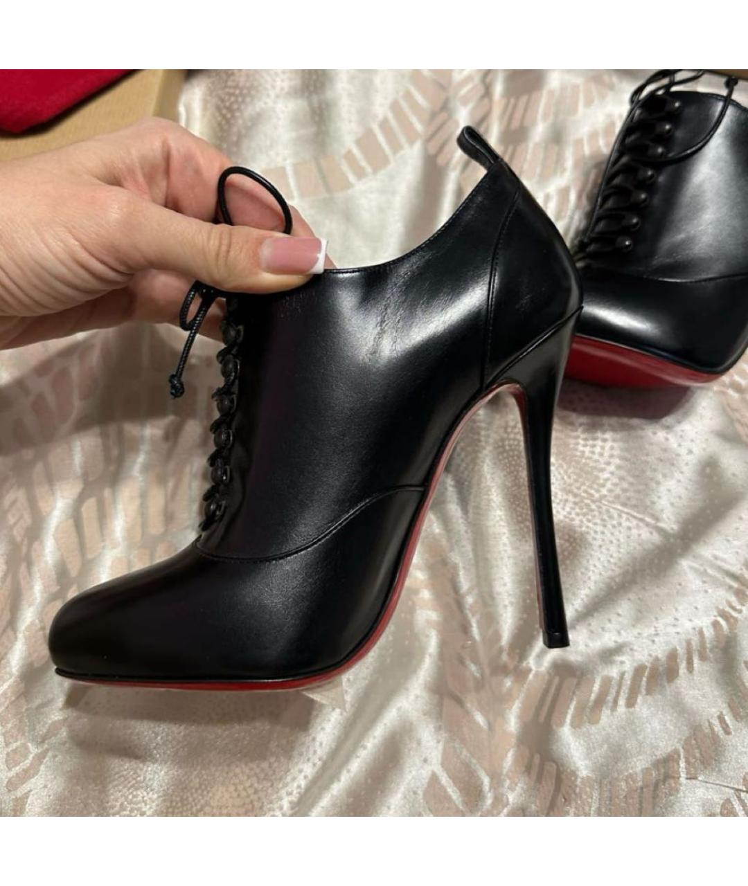 CHRISTIAN LOUBOUTIN Черные кожаные ботильоны, фото 3