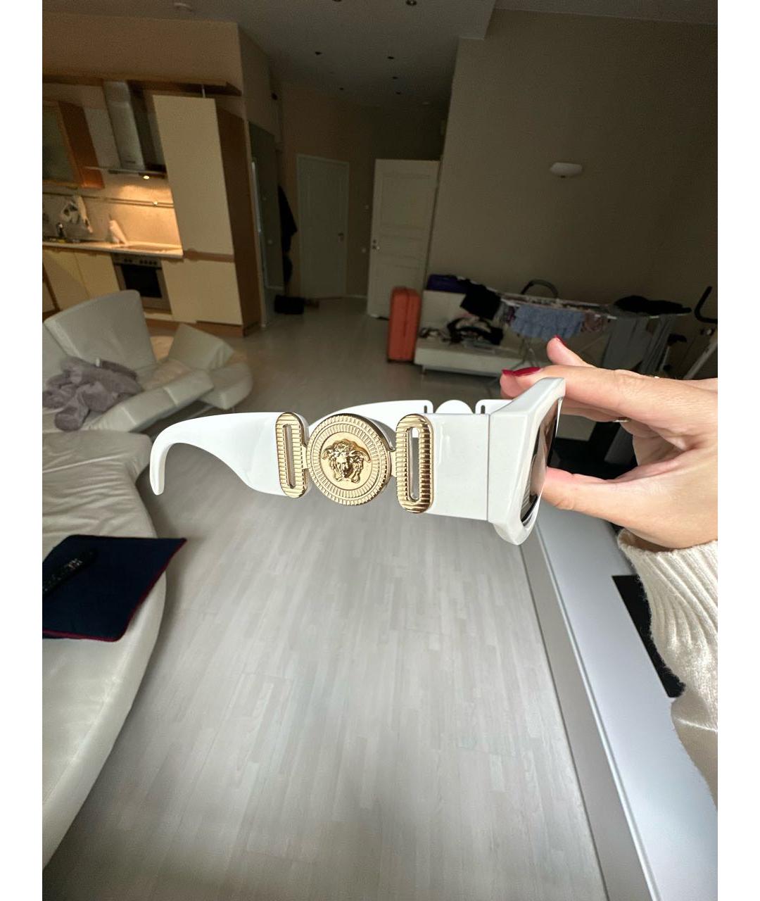 VERSACE Белые пластиковые солнцезащитные очки, фото 2