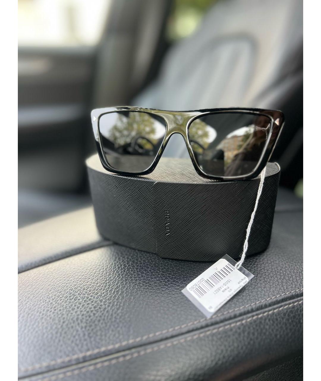 PRADA Черные пластиковые солнцезащитные очки, фото 3