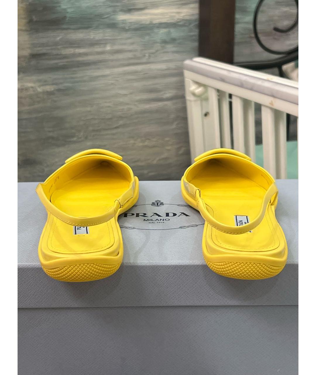 PRADA Желтые кожаные туфли, фото 4