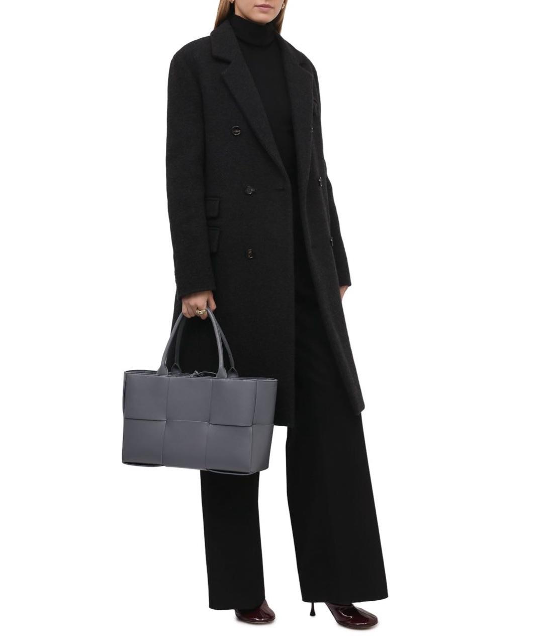 BOTTEGA VENETA Серая кожаная сумка с короткими ручками, фото 5